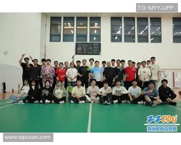 羽毛球盛宴:深入了解成都羽毛球队的训练与荣耀之路 羽毛球盛宴:深入了解成都羽毛球队的训练与荣耀之路