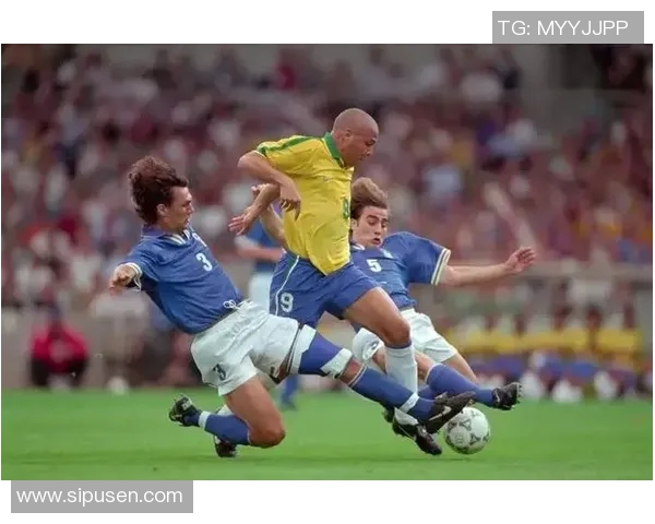 头发炸的足球明星们如何用个性造型赢得球迷的心与场上的胜利