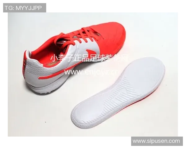 提升球场表现足球边锋鞋的选择与使用技巧解析 提升球场表现足球边锋鞋的选择与使用技巧解析